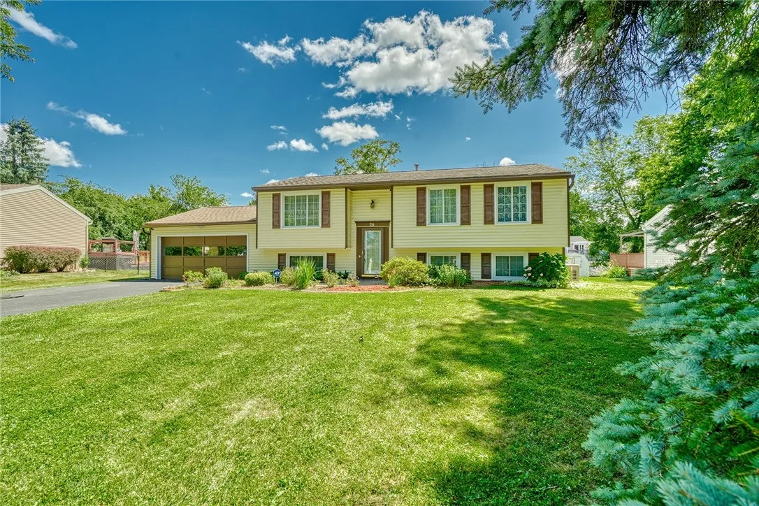 26 Donlin Drive, Ogden, New York 14624, Ogden, New York 14624, 3 Bedrooms Bedrooms, 8 Rooms Rooms,1 BathroomBathrooms,Residential,Closed,26 Donlin Drive, Ogden, New York 14624,0,R1624740