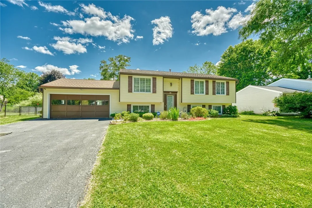 26 Donlin Drive, Ogden, New York 14624, Ogden, New York 14624, 3 Bedrooms Bedrooms, 8 Rooms Rooms,1 BathroomBathrooms,Residential,Closed,26 Donlin Drive, Ogden, New York 14624,0,R1624740