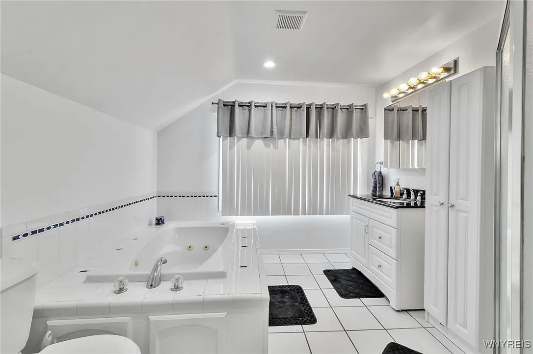 38 Dirkson Ave, West Seneca, New York 14224, West Seneca, New York 14224, 2 Bedrooms Bedrooms, 5 Rooms Rooms,1 BathroomBathrooms,Residential,Closed,38 Dirkson Ave, West Seneca, New York 14224,0,B1624523