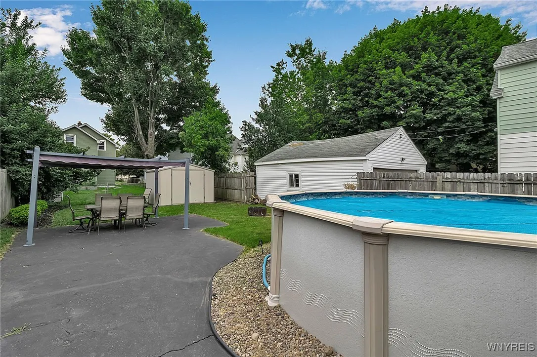 38 Dirkson Ave, West Seneca, New York 14224, West Seneca, New York 14224, 2 Bedrooms Bedrooms, 5 Rooms Rooms,1 BathroomBathrooms,Residential,Closed,38 Dirkson Ave, West Seneca, New York 14224,0,B1624523