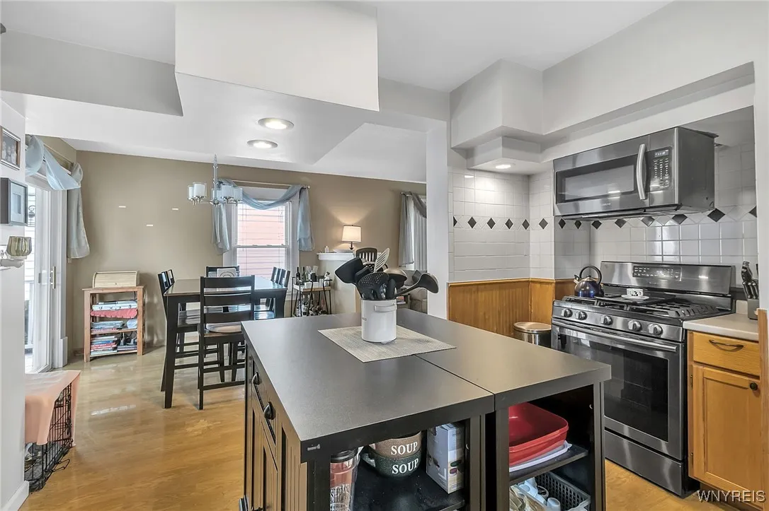 38 Dirkson Ave, West Seneca, New York 14224, West Seneca, New York 14224, 2 Bedrooms Bedrooms, 5 Rooms Rooms,1 BathroomBathrooms,Residential,Closed,38 Dirkson Ave, West Seneca, New York 14224,0,B1624523