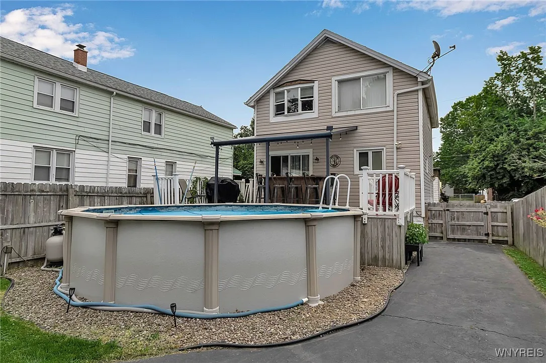 38 Dirkson Ave, West Seneca, New York 14224, West Seneca, New York 14224, 2 Bedrooms Bedrooms, 5 Rooms Rooms,1 BathroomBathrooms,Residential,Closed,38 Dirkson Ave, West Seneca, New York 14224,0,B1624523