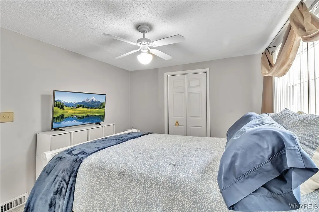 38 Dirkson Ave, West Seneca, New York 14224, West Seneca, New York 14224, 2 Bedrooms Bedrooms, 5 Rooms Rooms,1 BathroomBathrooms,Residential,Closed,38 Dirkson Ave, West Seneca, New York 14224,0,B1624523