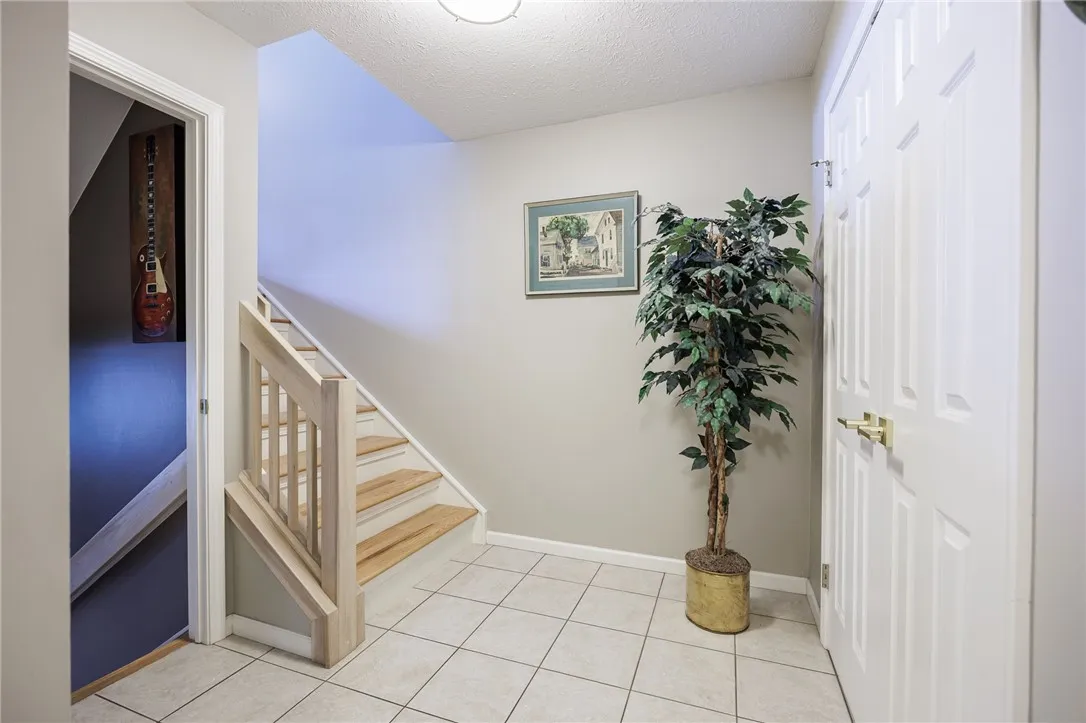 14 Mountain Ash, Webster, New York 14580, Webster, New York 14580, 3 Bedrooms Bedrooms, 8 Rooms Rooms,3 BathroomsBathrooms,Residential,Closed,14 Mountain Ash, Webster, New York 14580,0,R1623663