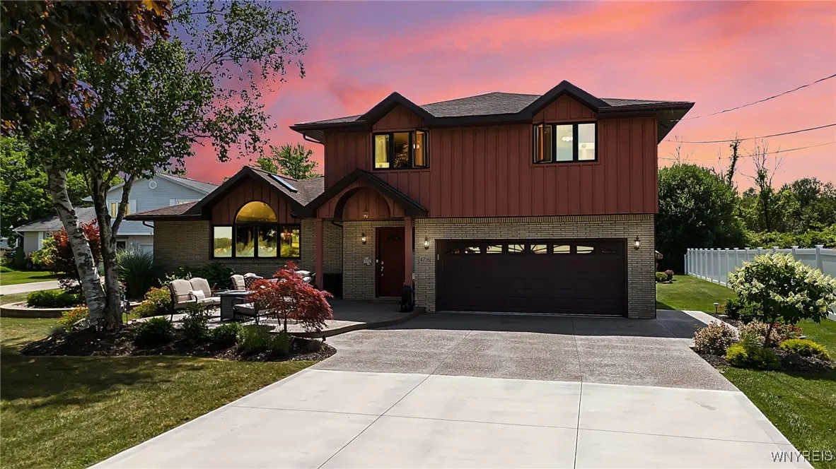 4716 East River Road, Grand Island, New York 14072, Grand Island, New York 14072, 4 Bedrooms Bedrooms, 12 Rooms Rooms,3 BathroomsBathrooms,Residential,Closed,4716 East River Road, Grand Island, New York 14072,0,B1624369