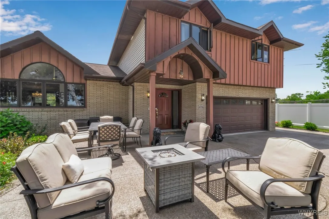 4716 East River Road, Grand Island, New York 14072, Grand Island, New York 14072, 4 Bedrooms Bedrooms, 12 Rooms Rooms,3 BathroomsBathrooms,Residential,Closed,4716 East River Road, Grand Island, New York 14072,0,B1624369