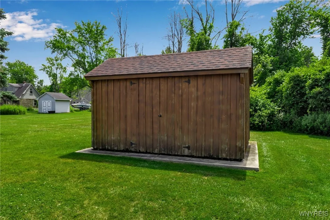 Shed