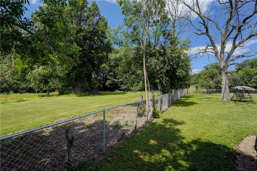 17 Mountbatten Street, Henrietta, New York 14623, Henrietta, New York 14623, 3 Bedrooms Bedrooms, 7 Rooms Rooms,1 BathroomBathrooms,Residential,Closed,17 Mountbatten Street, Henrietta, New York 14623,0,R1624788