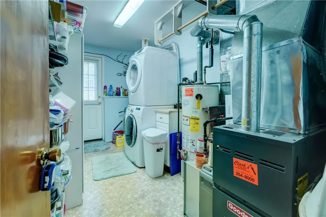 17 Mountbatten Street, Henrietta, New York 14623, Henrietta, New York 14623, 3 Bedrooms Bedrooms, 7 Rooms Rooms,1 BathroomBathrooms,Residential,Closed,17 Mountbatten Street, Henrietta, New York 14623,0,R1624788