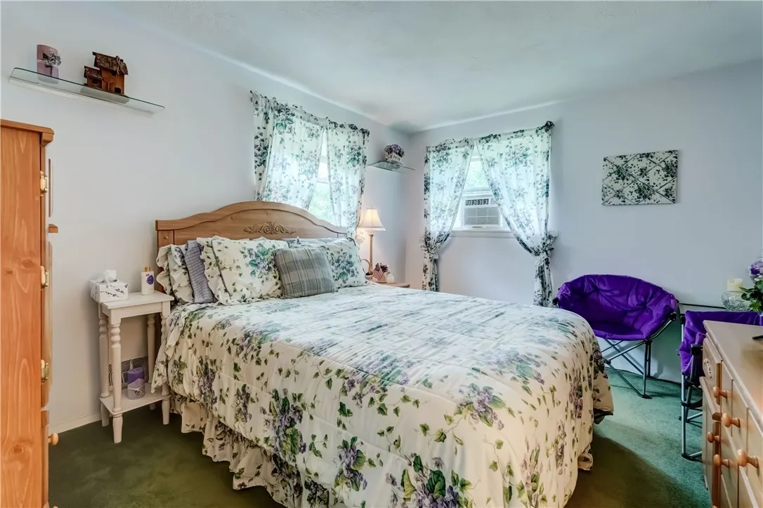 17 Mountbatten Street, Henrietta, New York 14623, Henrietta, New York 14623, 3 Bedrooms Bedrooms, 7 Rooms Rooms,1 BathroomBathrooms,Residential,Closed,17 Mountbatten Street, Henrietta, New York 14623,0,R1624788