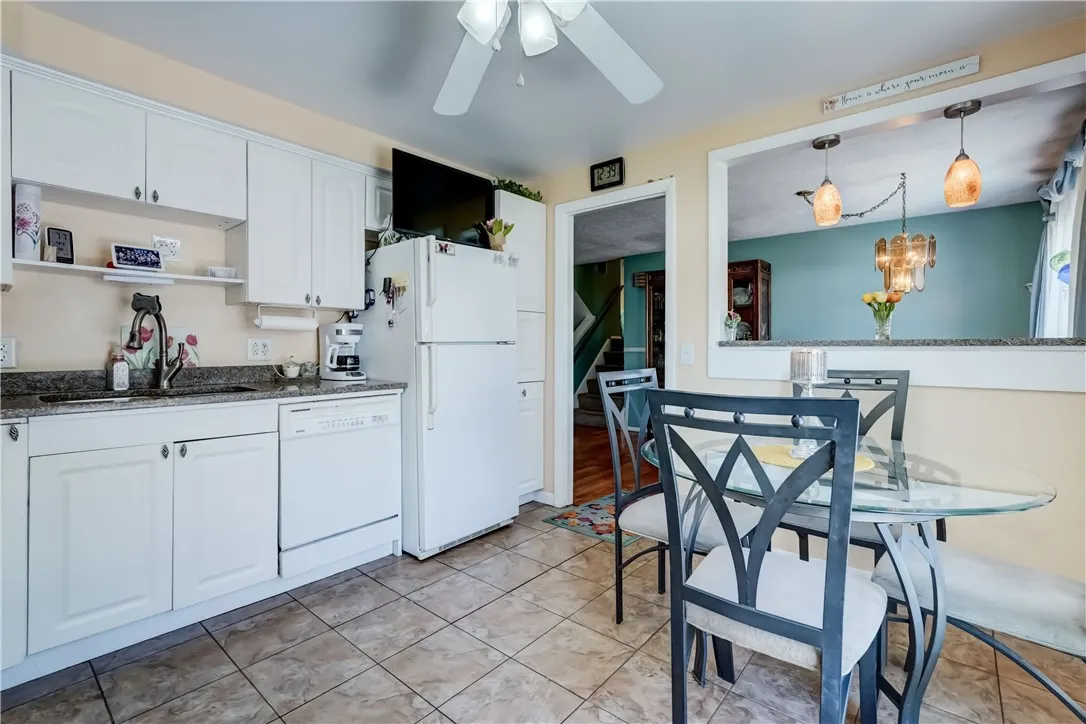 17 Mountbatten Street, Henrietta, New York 14623, Henrietta, New York 14623, 3 Bedrooms Bedrooms, 7 Rooms Rooms,1 BathroomBathrooms,Residential,Closed,17 Mountbatten Street, Henrietta, New York 14623,0,R1624788