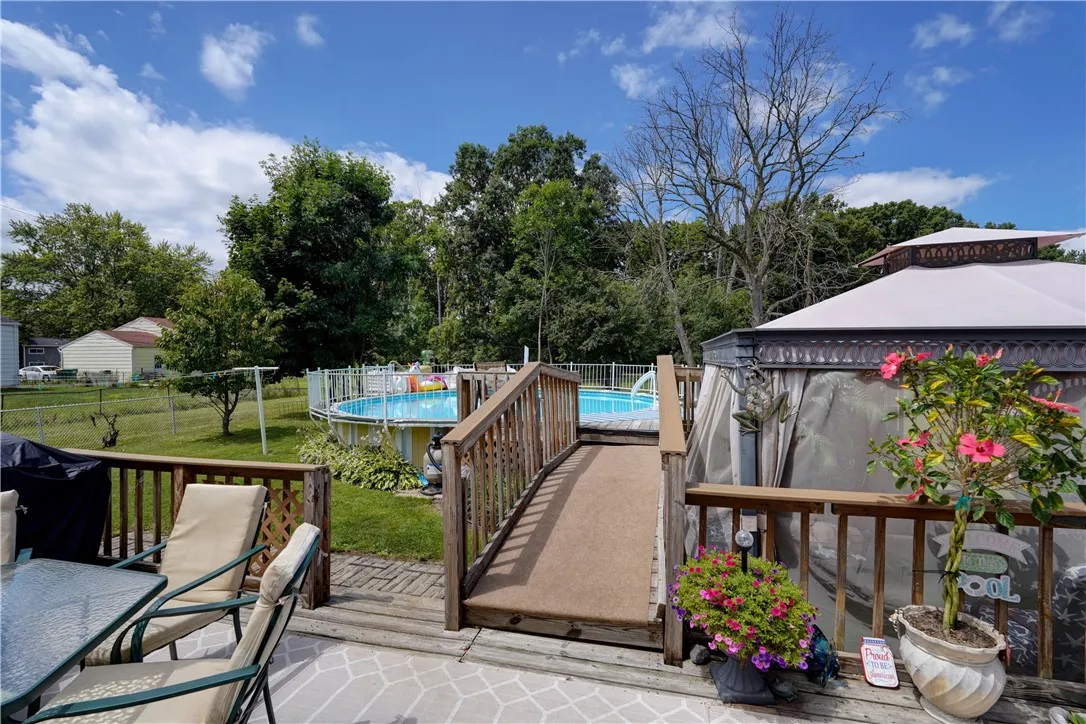 17 Mountbatten Street, Henrietta, New York 14623, Henrietta, New York 14623, 3 Bedrooms Bedrooms, 7 Rooms Rooms,1 BathroomBathrooms,Residential,Closed,17 Mountbatten Street, Henrietta, New York 14623,0,R1624788