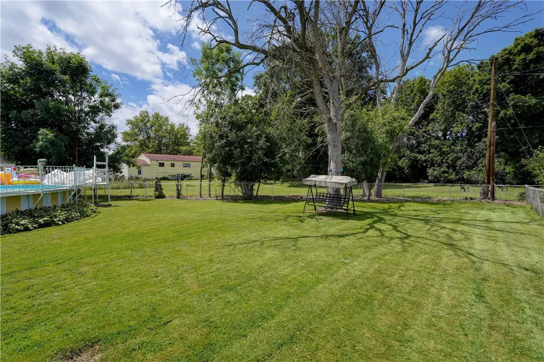 17 Mountbatten Street, Henrietta, New York 14623, Henrietta, New York 14623, 3 Bedrooms Bedrooms, 7 Rooms Rooms,1 BathroomBathrooms,Residential,Closed,17 Mountbatten Street, Henrietta, New York 14623,0,R1624788
