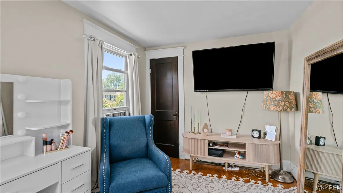 56 Hamilton Boulevard, Tonawanda, New York 14217, Tonawanda, New York 14217, 3 Bedrooms Bedrooms, 5 Rooms Rooms,1 BathroomBathrooms,Residential,For Sale,56 Hamilton Boulevard, Tonawanda, New York 14217,B1624787