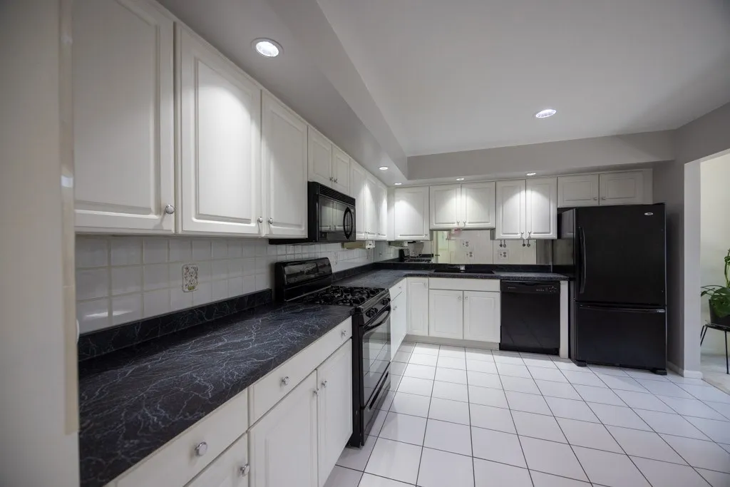 377 Spinnaker Lane, Webster, New York 14580, Webster, New York 14580, 2 Bedrooms Bedrooms, 7 Rooms Rooms,1 BathroomBathrooms,Residential,Closed,377 Spinnaker Lane, Webster, New York 14580,0,R1624108
