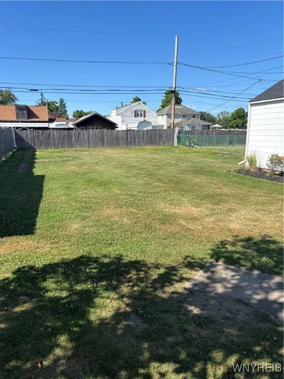 108 Mcconkey Dr, Tonawanda, New York 14223, Tonawanda, New York 14223, 2 Bedrooms Bedrooms, 5 Rooms Rooms,1 BathroomBathrooms,Residential,For Sale,108 Mcconkey Dr, Tonawanda, New York 14223,B1624771