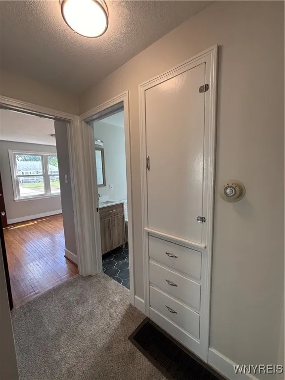 108 Mcconkey Dr, Tonawanda, New York 14223, Tonawanda, New York 14223, 2 Bedrooms Bedrooms, 5 Rooms Rooms,1 BathroomBathrooms,Residential,For Sale,108 Mcconkey Dr, Tonawanda, New York 14223,B1624771