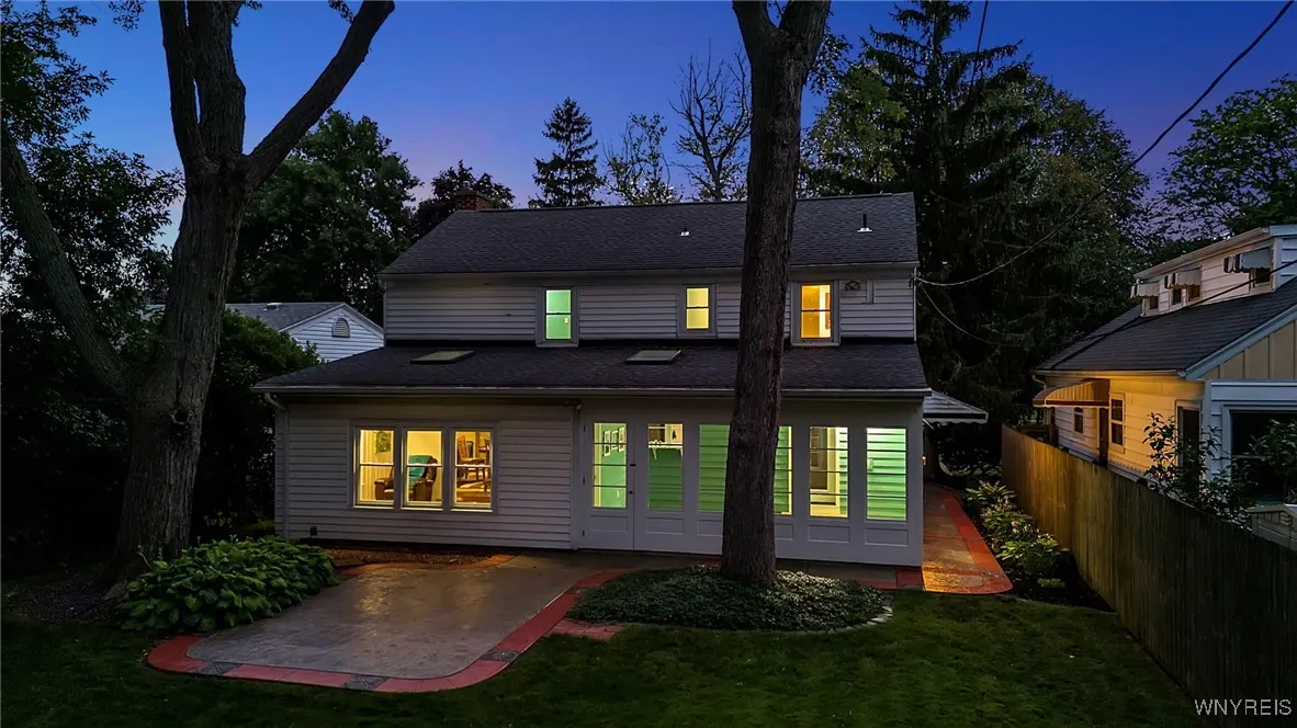 440 Roycroft Boulevard, Amherst, New York 14226, Amherst, New York 14226, 4 Bedrooms Bedrooms, 9 Rooms Rooms,1 BathroomBathrooms,Residential,For Sale,440 Roycroft Boulevard, Amherst, New York 14226,B1623676