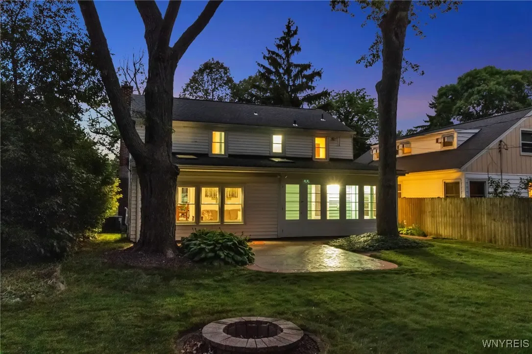 440 Roycroft Boulevard, Amherst, New York 14226, Amherst, New York 14226, 4 Bedrooms Bedrooms, 9 Rooms Rooms,1 BathroomBathrooms,Residential,For Sale,440 Roycroft Boulevard, Amherst, New York 14226,B1623676