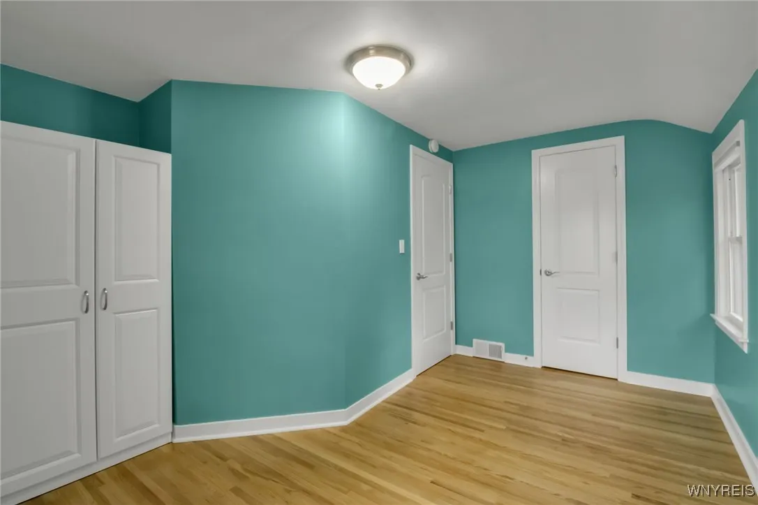 440 Roycroft Boulevard, Amherst, New York 14226, Amherst, New York 14226, 4 Bedrooms Bedrooms, 9 Rooms Rooms,1 BathroomBathrooms,Residential,For Sale,440 Roycroft Boulevard, Amherst, New York 14226,B1623676