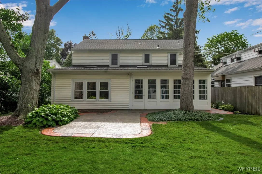 440 Roycroft Boulevard, Amherst, New York 14226, Amherst, New York 14226, 4 Bedrooms Bedrooms, 9 Rooms Rooms,1 BathroomBathrooms,Residential,For Sale,440 Roycroft Boulevard, Amherst, New York 14226,B1623676