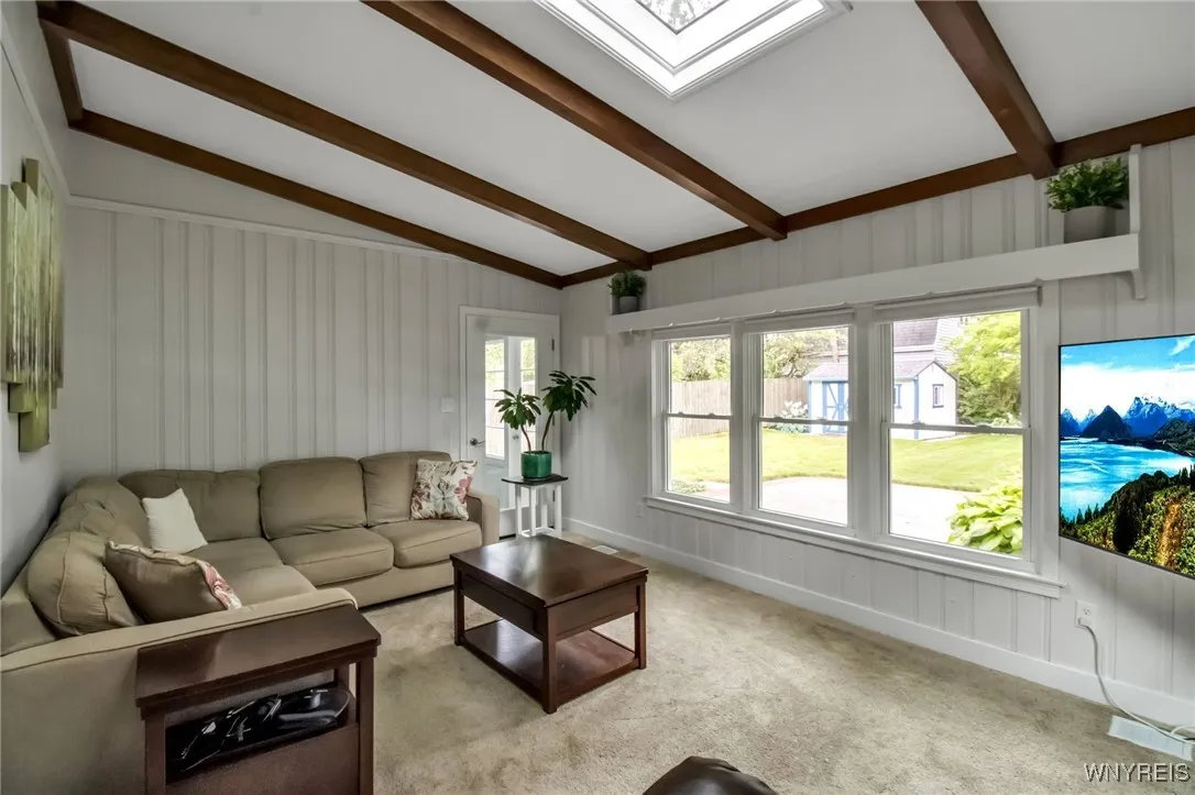 440 Roycroft Boulevard, Amherst, New York 14226, Amherst, New York 14226, 4 Bedrooms Bedrooms, 9 Rooms Rooms,1 BathroomBathrooms,Residential,For Sale,440 Roycroft Boulevard, Amherst, New York 14226,B1623676