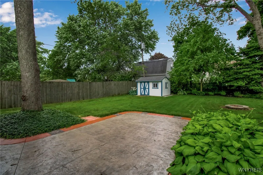 440 Roycroft Boulevard, Amherst, New York 14226, Amherst, New York 14226, 4 Bedrooms Bedrooms, 9 Rooms Rooms,1 BathroomBathrooms,Residential,For Sale,440 Roycroft Boulevard, Amherst, New York 14226,B1623676