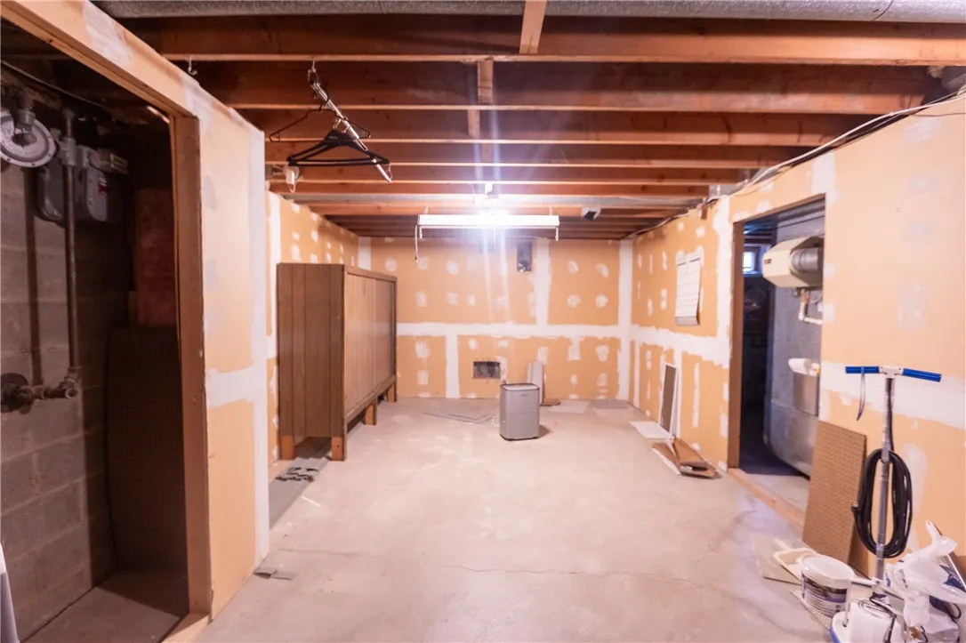 110 Bay Knoll Rd, Irondequoit, New York 14622, Irondequoit, New York 14622, 3 Bedrooms Bedrooms, 7 Rooms Rooms,1 BathroomBathrooms,Residential,Closed,110 Bay Knoll Rd, Irondequoit, New York 14622,0,R1623622