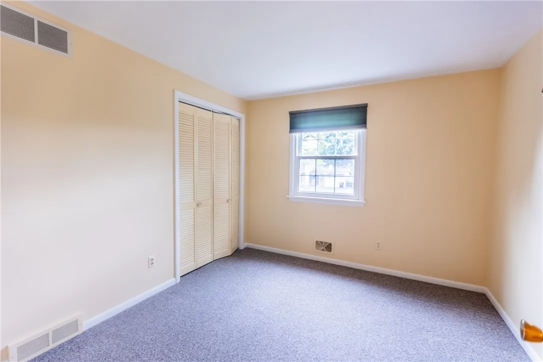 110 Bay Knoll Rd, Irondequoit, New York 14622, Irondequoit, New York 14622, 3 Bedrooms Bedrooms, 7 Rooms Rooms,1 BathroomBathrooms,Residential,Closed,110 Bay Knoll Rd, Irondequoit, New York 14622,0,R1623622