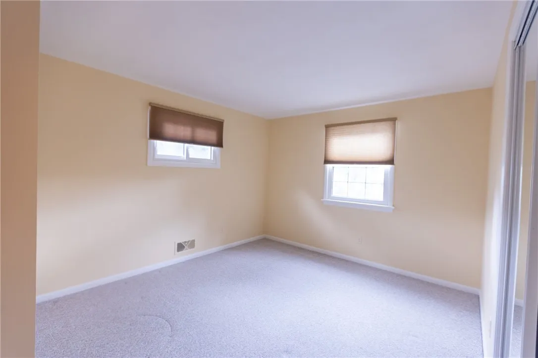 110 Bay Knoll Rd, Irondequoit, New York 14622, Irondequoit, New York 14622, 3 Bedrooms Bedrooms, 7 Rooms Rooms,1 BathroomBathrooms,Residential,Closed,110 Bay Knoll Rd, Irondequoit, New York 14622,0,R1623622