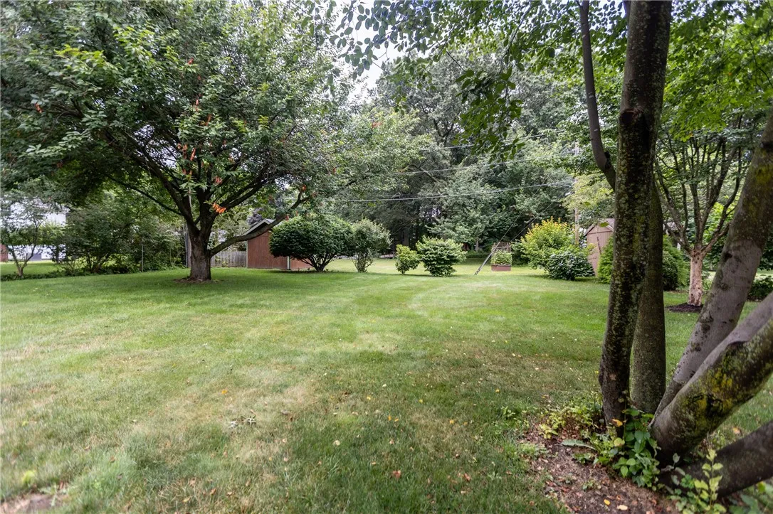 110 Bay Knoll Rd, Irondequoit, New York 14622, Irondequoit, New York 14622, 3 Bedrooms Bedrooms, 7 Rooms Rooms,1 BathroomBathrooms,Residential,Closed,110 Bay Knoll Rd, Irondequoit, New York 14622,0,R1623622