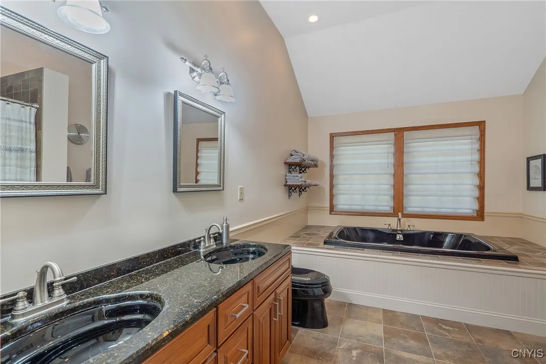 Main floor primary bath
