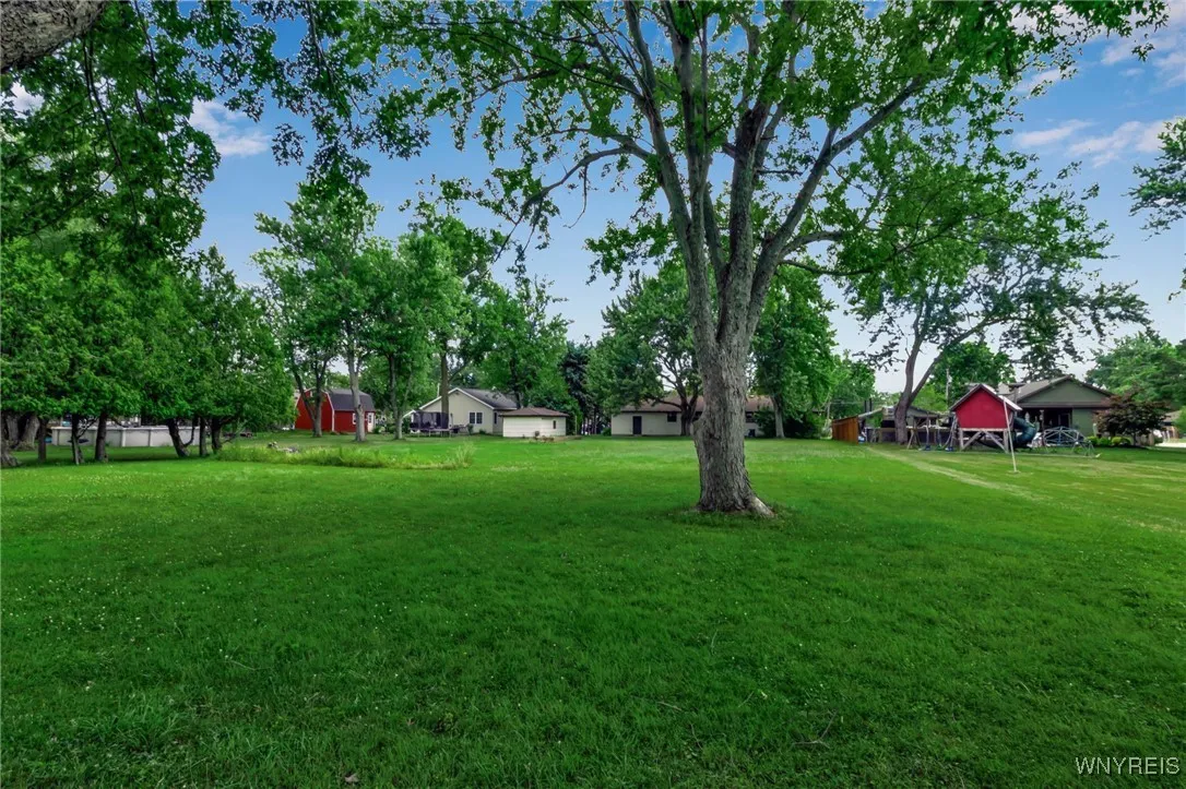 560 Reserve Road, West Seneca, New York 14224, West Seneca, New York 14224, 4 Bedrooms Bedrooms, 7 Rooms Rooms,2 BathroomsBathrooms,Residential,Closed,560 Reserve Road, West Seneca, New York 14224,0,B1623721