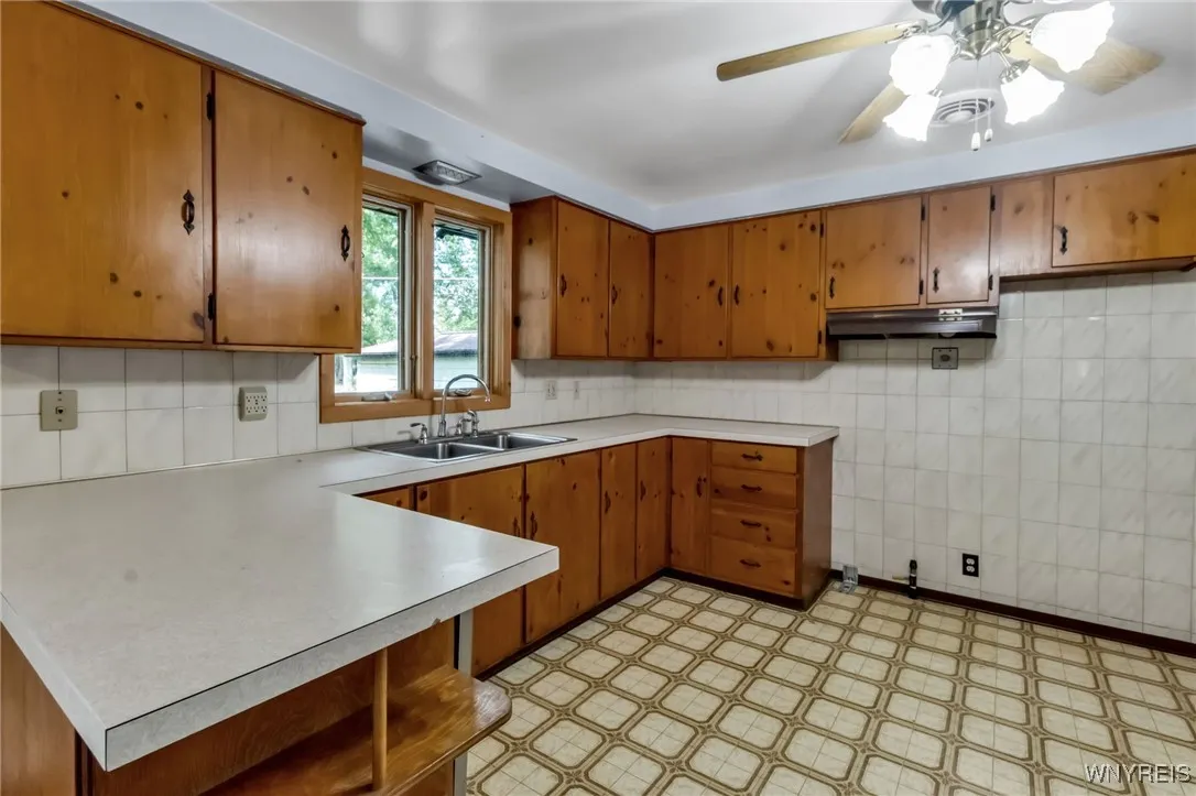 560 Reserve Road, West Seneca, New York 14224, West Seneca, New York 14224, 4 Bedrooms Bedrooms, 7 Rooms Rooms,2 BathroomsBathrooms,Residential,Closed,560 Reserve Road, West Seneca, New York 14224,0,B1623721