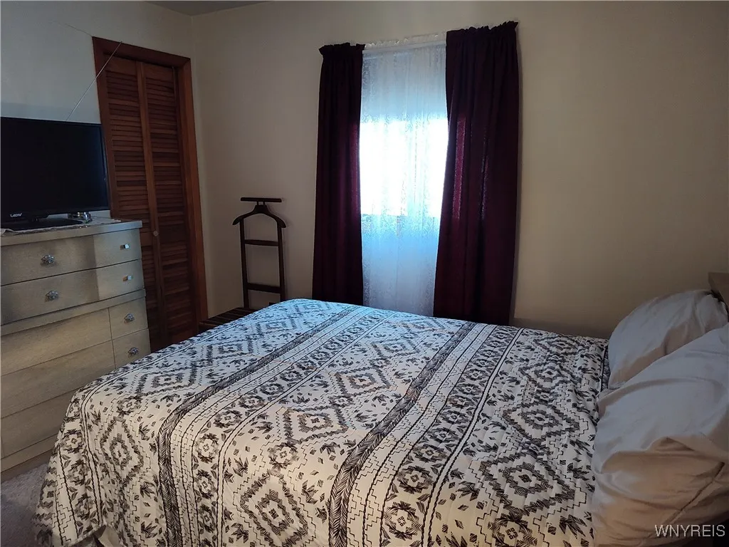 15 Kent Avenue, Hamburg, New York 14219, Hamburg, New York 14219, 3 Bedrooms Bedrooms, 5 Rooms Rooms,1 BathroomBathrooms,Residential,Closed,15 Kent Avenue, Hamburg, New York 14219,0,B1624739