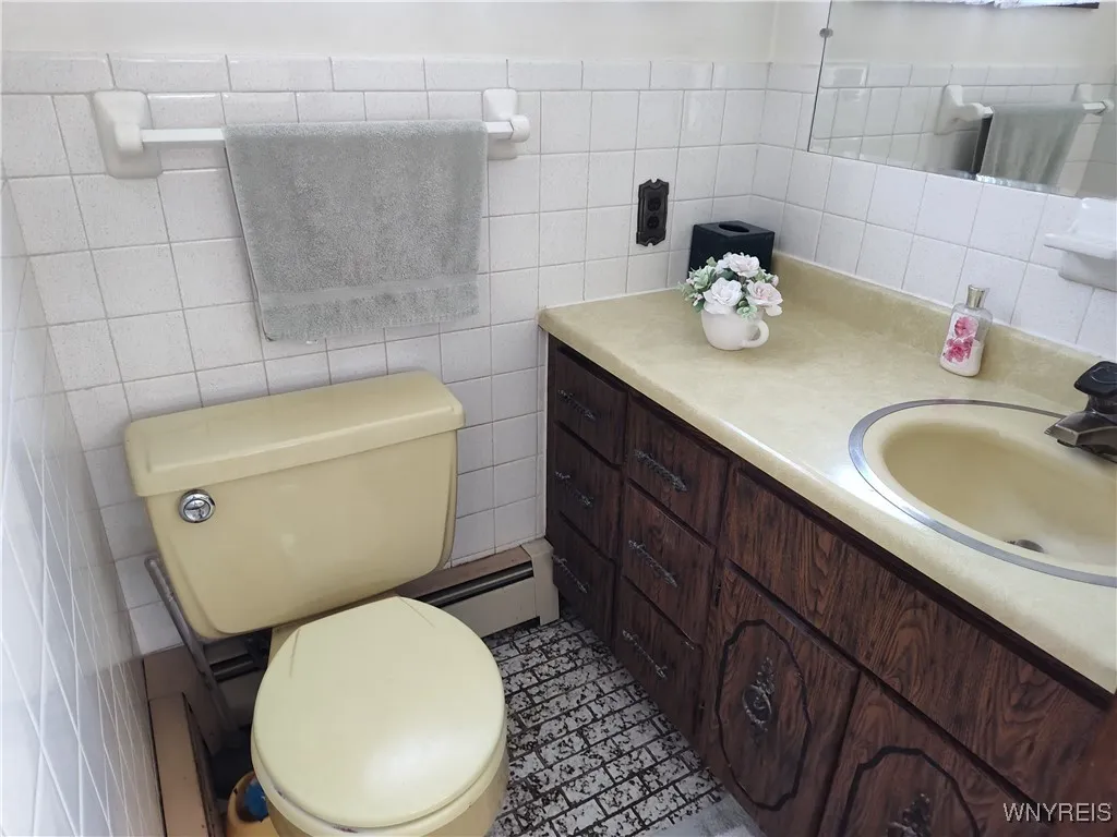 15 Kent Avenue, Hamburg, New York 14219, Hamburg, New York 14219, 3 Bedrooms Bedrooms, 5 Rooms Rooms,1 BathroomBathrooms,Residential,Closed,15 Kent Avenue, Hamburg, New York 14219,0,B1624739