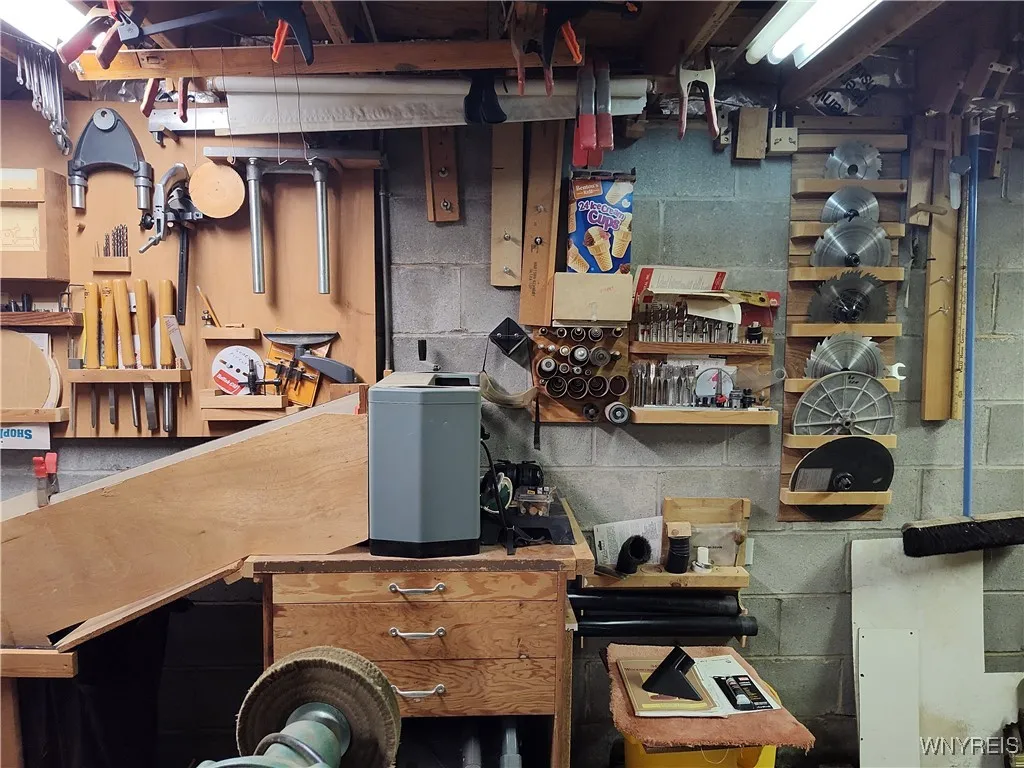 15 Kent Avenue, Hamburg, New York 14219, Hamburg, New York 14219, 3 Bedrooms Bedrooms, 5 Rooms Rooms,1 BathroomBathrooms,Residential,Closed,15 Kent Avenue, Hamburg, New York 14219,0,B1624739