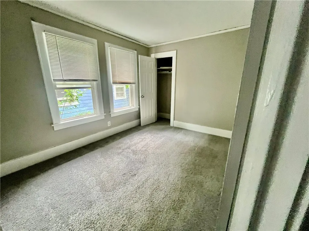 342 Champlain Street 340, Rochester, New York 1461, Rochester, New York 14611, 2 Bedrooms Bedrooms, 6 Rooms Rooms,1 BathroomBathrooms,Residential Lease,For Rent,342 Champlain Street 340, Rochester, New York 1461,R1624663