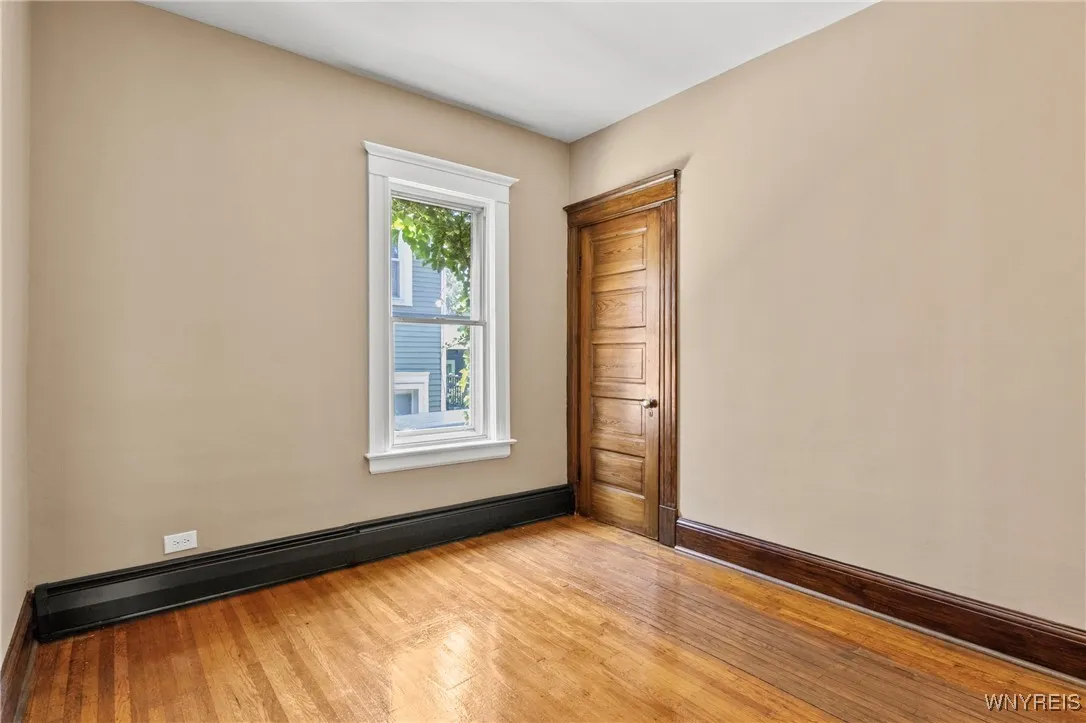 329 Huntington Avenue, Buffalo, New York 14214, Buffalo, New York 14214, 5 Bedrooms Bedrooms, ,2 BathroomsBathrooms,Residential,For Sale,329 Huntington Avenue, Buffalo, New York 14214,B1623247