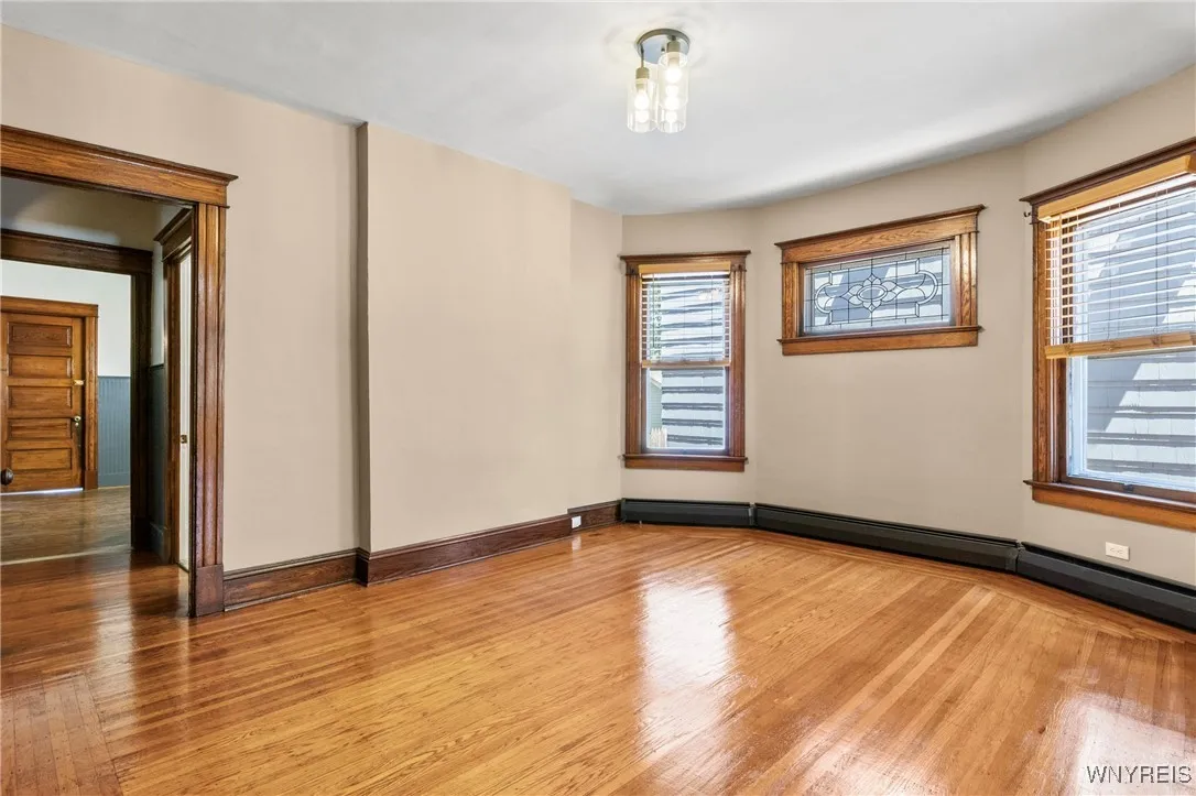 329 Huntington Avenue, Buffalo, New York 14214, Buffalo, New York 14214, 5 Bedrooms Bedrooms, ,2 BathroomsBathrooms,Residential,For Sale,329 Huntington Avenue, Buffalo, New York 14214,B1623247