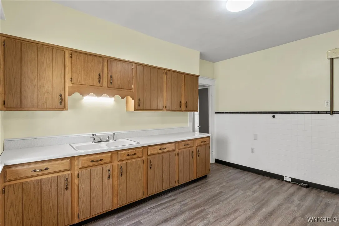 329 Huntington Avenue, Buffalo, New York 14214, Buffalo, New York 14214, 5 Bedrooms Bedrooms, ,2 BathroomsBathrooms,Residential,For Sale,329 Huntington Avenue, Buffalo, New York 14214,B1623247