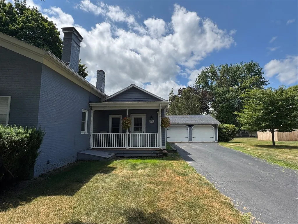 548 White Springs Road, Geneva Town, New York 1445, Geneva Town, New York 14456, 3 Bedrooms Bedrooms, 10 Rooms Rooms,2 BathroomsBathrooms,Residential,For Sale,548 White Springs Road, Geneva Town, New York 1445,0,R1624819