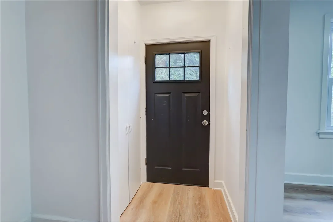 146 Meadowbrook Road, Rochester, New York 14620, Rochester, New York 14620, 3 Bedrooms Bedrooms, 7 Rooms Rooms,2 BathroomsBathrooms,Residential Lease,For Rent,146 Meadowbrook Road, Rochester, New York 14620,R1624292