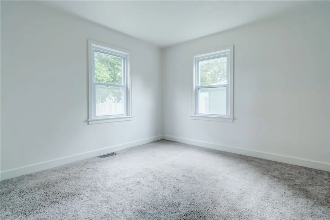 146 Meadowbrook Road, Rochester, New York 14620, Rochester, New York 14620, 3 Bedrooms Bedrooms, 7 Rooms Rooms,2 BathroomsBathrooms,Residential Lease,For Rent,146 Meadowbrook Road, Rochester, New York 14620,R1624292