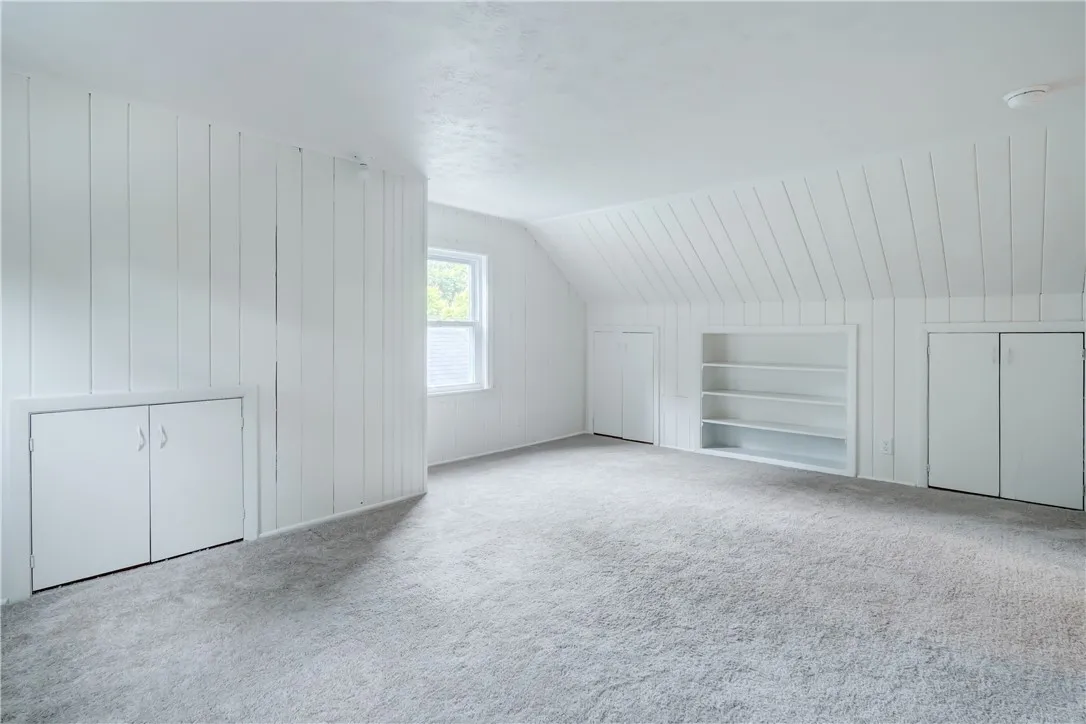 146 Meadowbrook Road, Rochester, New York 14620, Rochester, New York 14620, 3 Bedrooms Bedrooms, 7 Rooms Rooms,2 BathroomsBathrooms,Residential Lease,For Rent,146 Meadowbrook Road, Rochester, New York 14620,R1624292