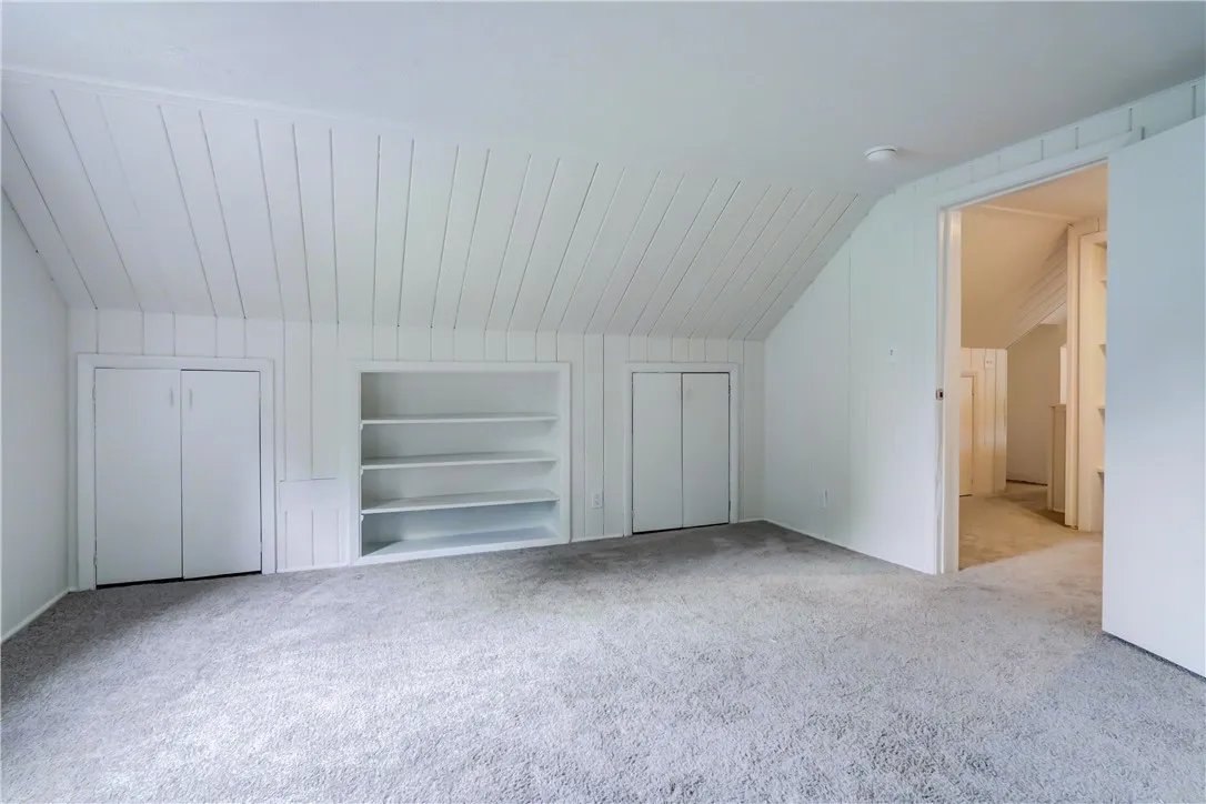 146 Meadowbrook Road, Rochester, New York 14620, Rochester, New York 14620, 3 Bedrooms Bedrooms, 7 Rooms Rooms,2 BathroomsBathrooms,Residential Lease,For Rent,146 Meadowbrook Road, Rochester, New York 14620,R1624292