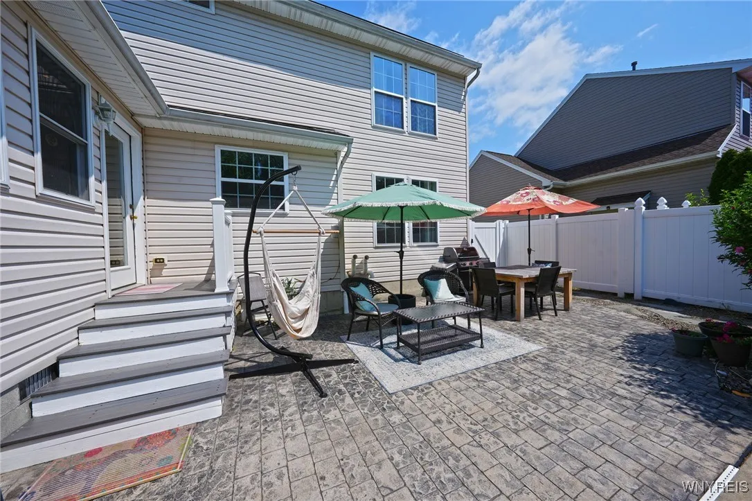 1687 Schoellkopf Road, Hamburg, New York 14085, Hamburg, New York 14085, 4 Bedrooms Bedrooms, 9 Rooms Rooms,2 BathroomsBathrooms,Residential,For Sale,1687 Schoellkopf Road, Hamburg, New York 14085,B1624173
