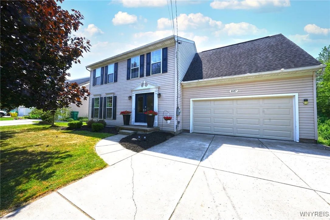 1687 Schoellkopf Road, Hamburg, New York 14085, Hamburg, New York 14085, 4 Bedrooms Bedrooms, 9 Rooms Rooms,2 BathroomsBathrooms,Residential,For Sale,1687 Schoellkopf Road, Hamburg, New York 14085,B1624173