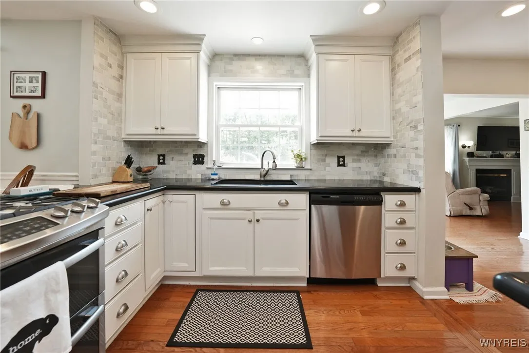1687 Schoellkopf Road, Hamburg, New York 14085, Hamburg, New York 14085, 4 Bedrooms Bedrooms, 9 Rooms Rooms,2 BathroomsBathrooms,Residential,For Sale,1687 Schoellkopf Road, Hamburg, New York 14085,B1624173