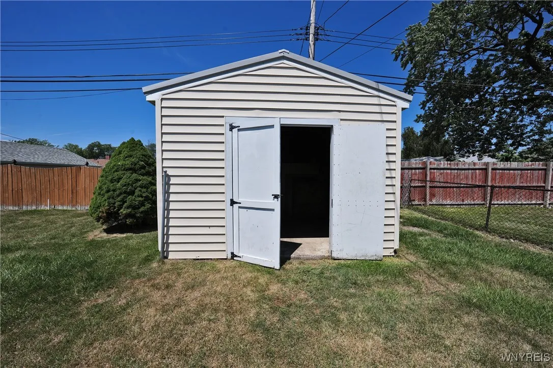 274 Parkedge Avenue, Tonawanda, New York 14150, Tonawanda, New York 14150, 3 Bedrooms Bedrooms, 6 Rooms Rooms,1 BathroomBathrooms,Residential,Closed,274 Parkedge Avenue, Tonawanda, New York 14150,0,B1624817